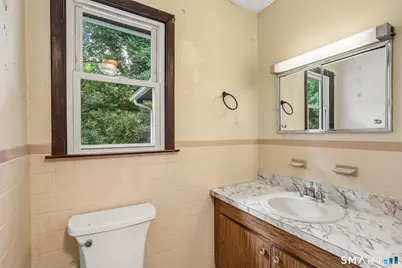 25 Woodbury Drive, Danbury, CT 06811 - Photo 13
