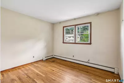 25 Woodbury Drive, Danbury, CT 06811 - Photo 17