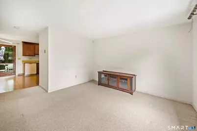 1581 Meriden Waterbury Turnpike #6, Southington, CT 06489 - Photo 7
