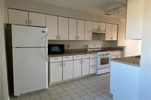 560 Silver Sands Rd, East Haven, CT 06512 - Photo 15