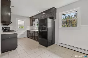115 Forestview Rd, Bridgeport, CT 06606 - Photo 11