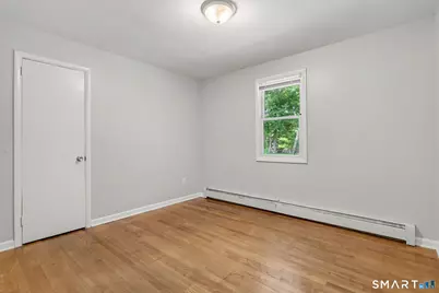 115 Forestview Road, Bridgeport, CT 06606 - Photo 21