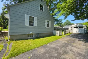 417 Atwood Ave, Waterbury, CT 06705 - Photo 3