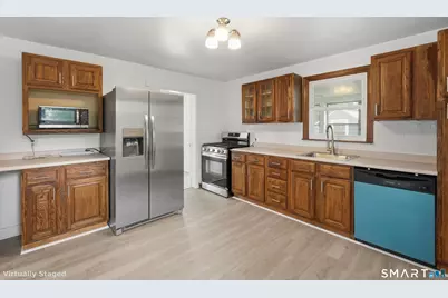 34 Corona Drive, Waterbury, CT 06708 - Photo 3