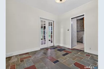 7 Fitzgerald Avenue, Waterford, CT 06385 - Photo 5