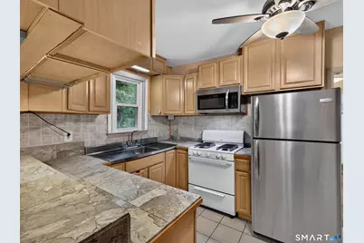 7 Fitzgerald Avenue, Waterford, CT 06385 - Photo 17