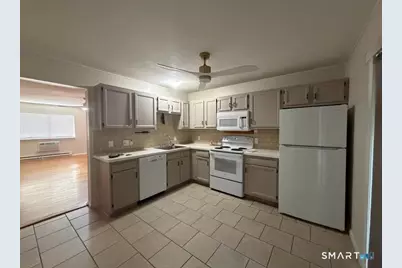 181 Hicks Street #2C, Meriden, CT 06450 - Photo 3