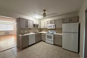 181 Hicks St, Meriden, CT 06450 - Photo 3