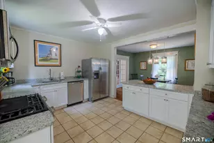 8B Godfrey St, Groton, CT 06355 - Photo 9