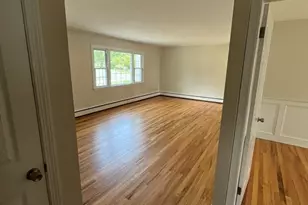 21 Brookfield Meadows Rd, Brookfield, CT 06804 - Photo 5