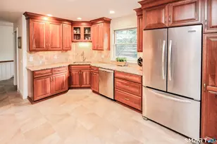 34 Forty Acre Mountain Rd, Danbury, CT 06811 - Photo 11
