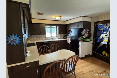 879 Congress Avenue, Waterbury, CT 06708 - Photo 9