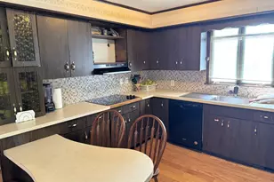 879 Congress Ave, Waterbury, CT 06708 - Photo 11