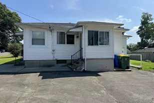 879 Congress Ave, Waterbury, CT 06708 - Photo 3