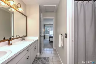 2390 State St, Hamden, CT 06517 - Photo 31
