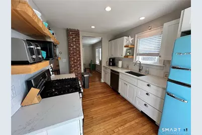 70 Noyes Avenue, Stonington, CT 06379 - Photo 11