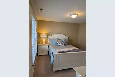 159 Bradford Walk, New Britain, CT 06053 - Photo 17