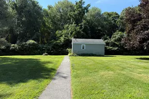 127 Black Point Rd, East Lyme, CT 06357 - Photo 19