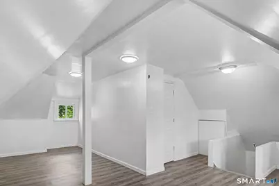 31 Smith Street, West Haven, CT 06516 - Photo 15