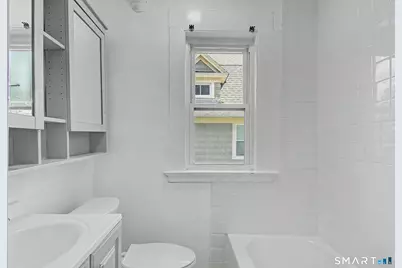 31 Smith Street, West Haven, CT 06516 - Photo 21