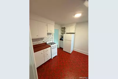 582 Kossuth Street #3, Bridgeport, CT 06608 - Photo 5