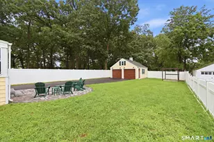 134 Oakwood Ave, West Hartford, CT 06119 - Photo 25