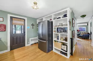 134 Oakwood Ave, West Hartford, CT 06119 - Photo 13