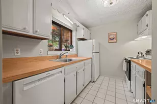 38 North Main St, West Hartford, CT 06107 - Photo 13