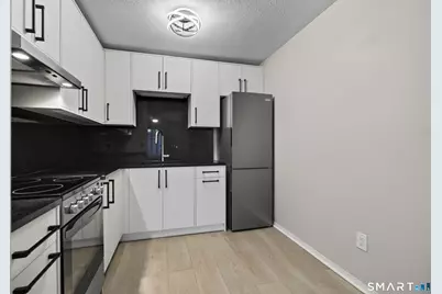 10 Pineview Drive #D, Branford, CT 06405 - Photo 5