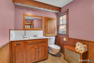 318 Middle Turnpike East, Manchester, CT 06040 - Photo 17