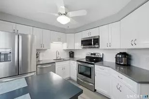 213 Metacomet Dr, Meriden, CT 06450 - Photo 9