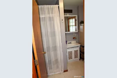 17 Akron Street, Meriden, CT 06450 - Photo 35