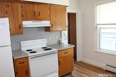 17 Akron Street, Meriden, CT 06450 - Photo 13
