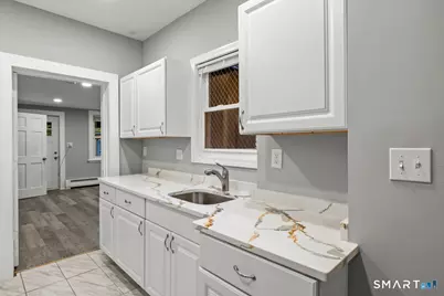 24 Park Terrace, Hartford, CT 06106 - Photo 3