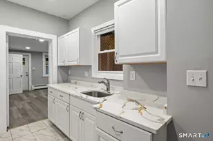 24 Park Terrace, Hartford, CT 06106 - Photo 3