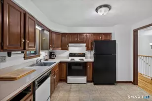 35 Aileen Dr, Madison, CT 06443 - Photo 13