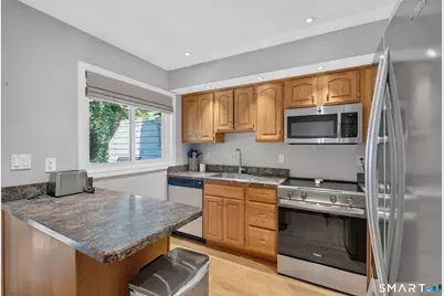 22 Seabreeze Avenue #C, Milford, CT 06460 - Photo 9