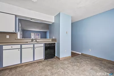 909 Hamilton Avenue #5, Waterbury, CT 06706 - Photo 11
