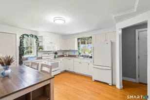 707 Oronoke Rd, Waterbury, CT 06708 - Photo 13