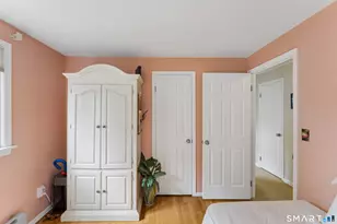 21 Sussex Pl, Stamford, CT 06905 - Photo 17