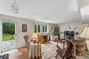 21 Sussex Pl, Stamford, CT 06905 - Photo 23