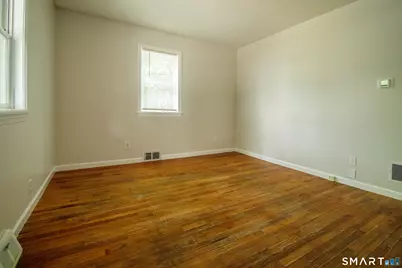 13 Ingraham Place, Bristol, CT 06010 - Photo 11