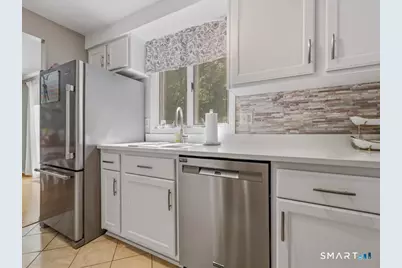 2900 Dover Court, Windsor, CT 06095 - Photo 5