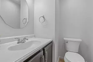 2900 Dover Ct, Windsor, CT 06095 - Photo 11