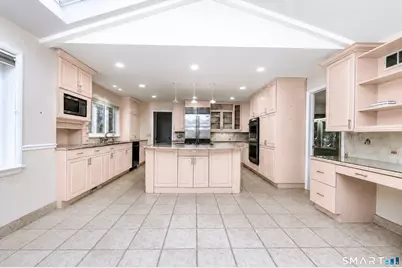 24 Inverness Road, Trumbull, CT 06611 - Photo 9