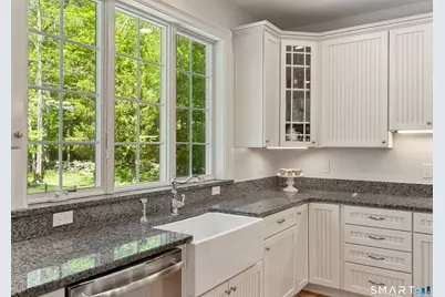 47 Summit Ridge Road, Stamford, CT 06902 - Photo 9