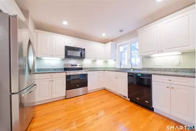 9 Englewood Avenue #C, West Hartford, CT 06110 - Photo 9