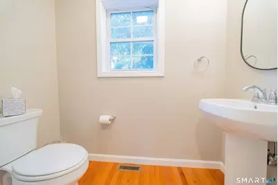 9 Englewood Avenue #C, West Hartford, CT 06110 - Photo 11