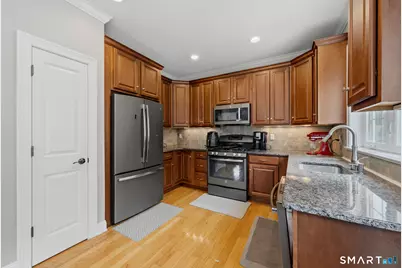 21 Carson Way, Simsbury, CT 06070 - Photo 11