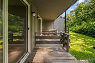 183 Williamstown Ct, Newington, CT 06111 - Photo 5